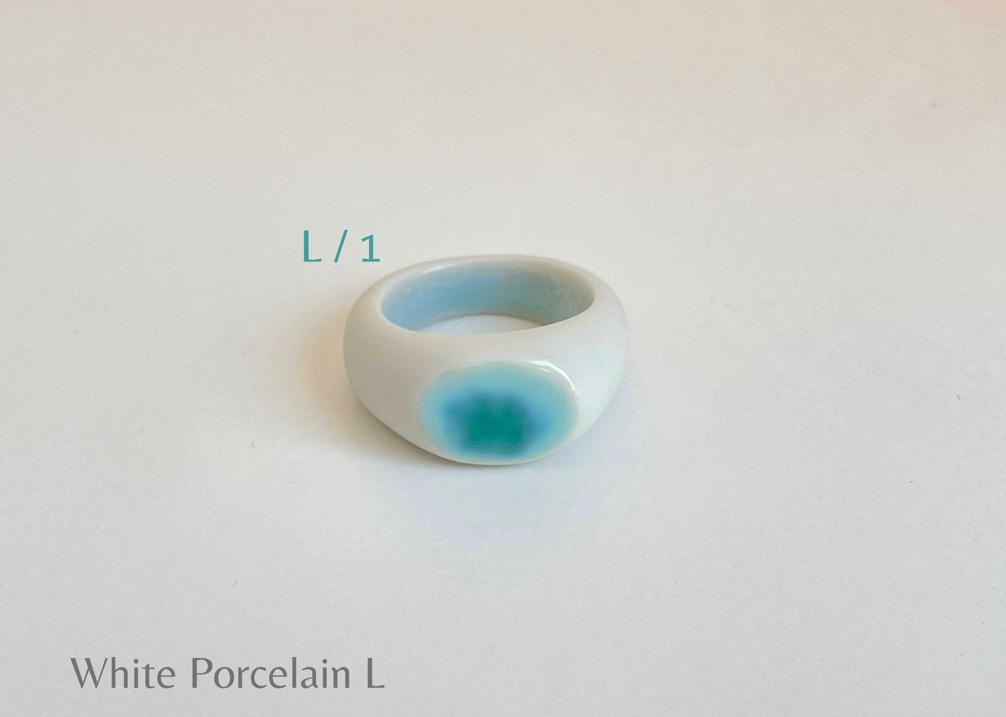 Cala Ring Porcelain