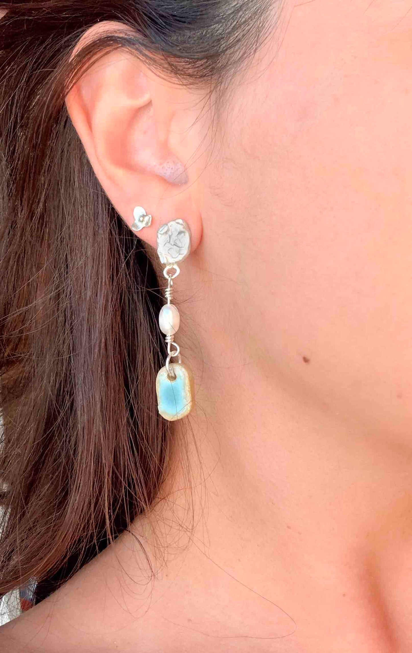 Cala Nacre Earrings