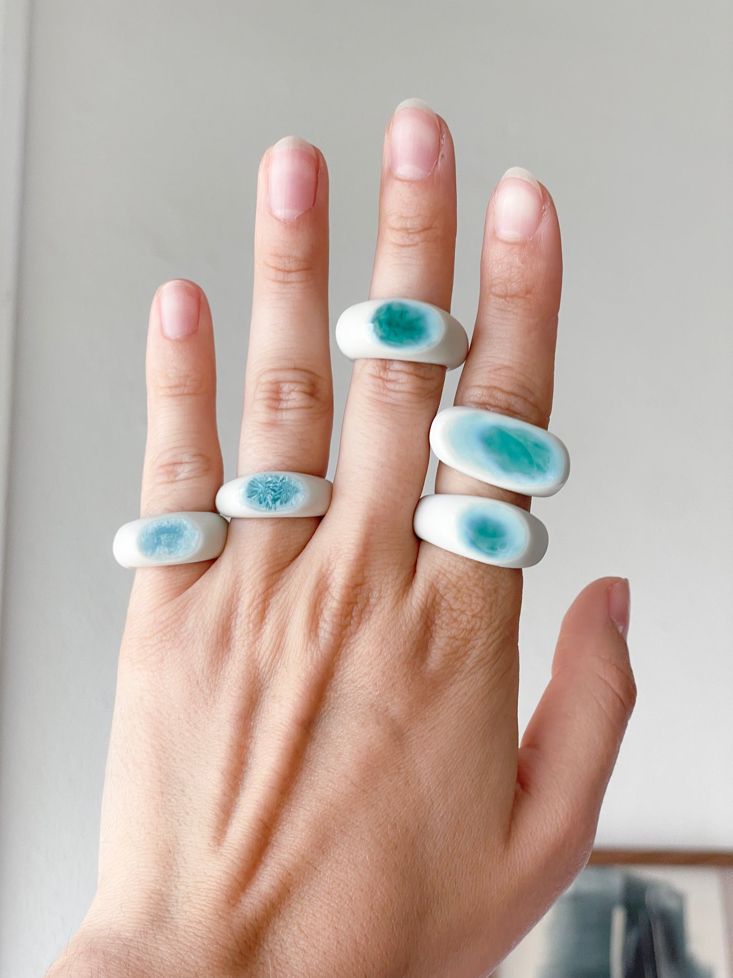 Cala Ring Porcelain